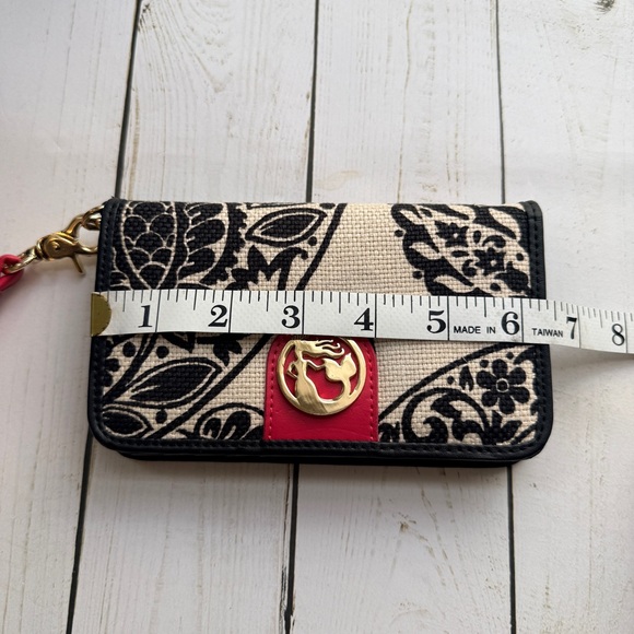 Spartina | Black and Cream Floral Wallet/Wristlet with Coral Pink Accents - Picture 6 of 8